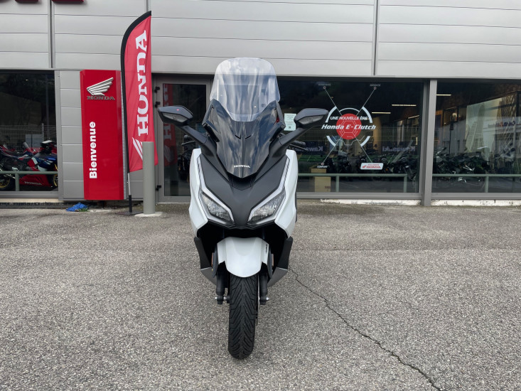 HONDA FORZA 350 - SEYSSINS