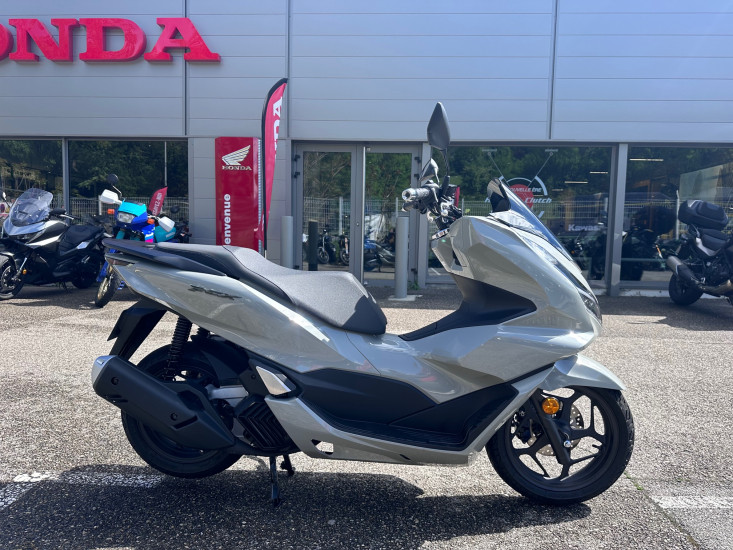HONDA PCX 125 - SEYSSINS