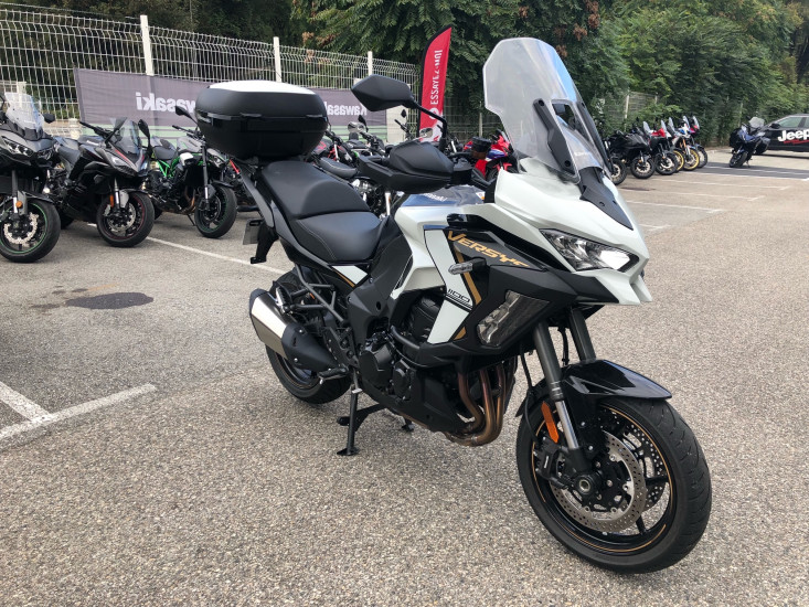 KAWASAKI VERSYS 1100 SE - SEYSSINS