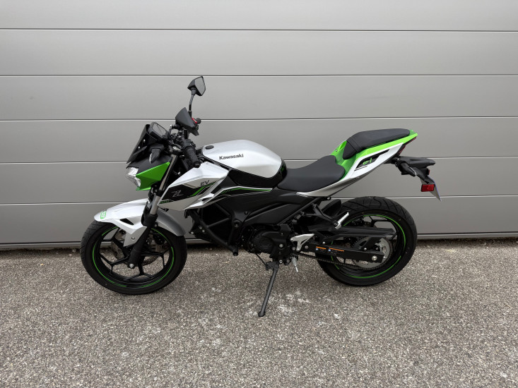 KAWASAKI ZE-1 - SEYSSINS