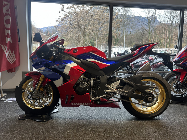 HONDA CBR-1000 RR-R FIREBLADE - SEYSSINS